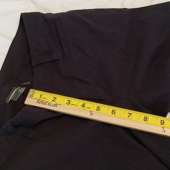 Athleta Dipper Blaack Hiking Pants Style #39148 Size 6. Activewear,Atleisure - Picture 9 of 10
